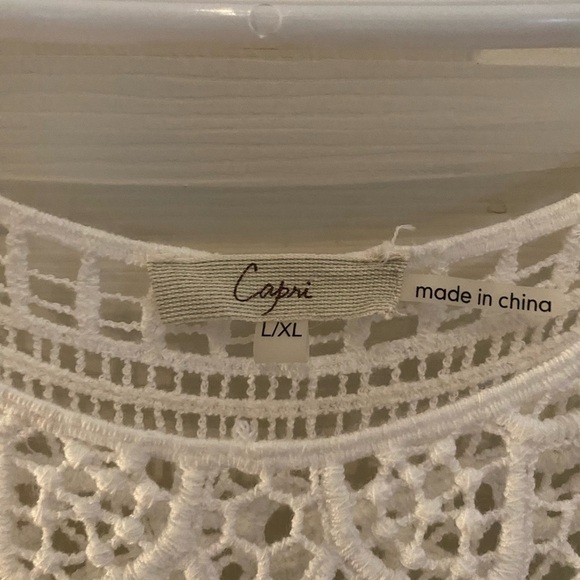 Beautiful Embroidered Sweater - Picture 3 of 3